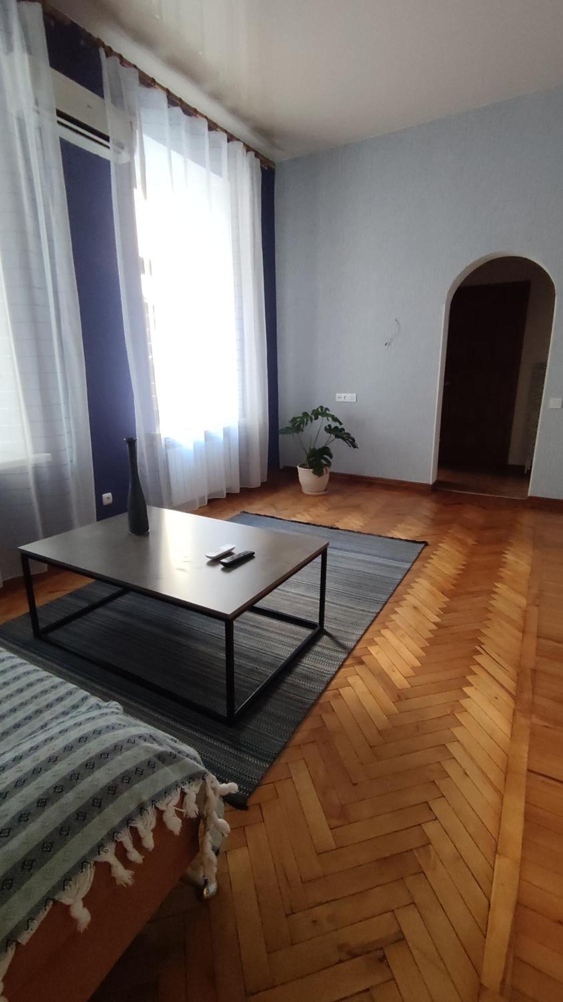Flat In The Center